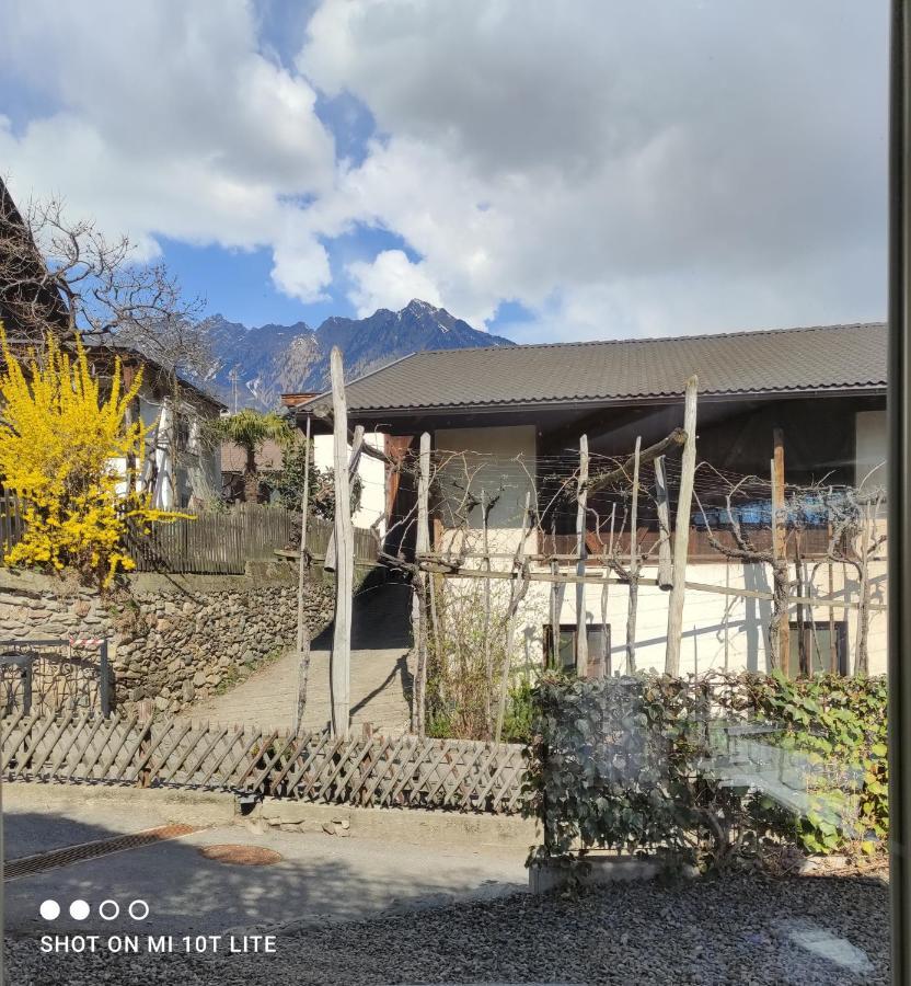 Ruhige Ferienwohnung Mit Garten Und Garage In Privatvilla Marlengo Eksteriør billede